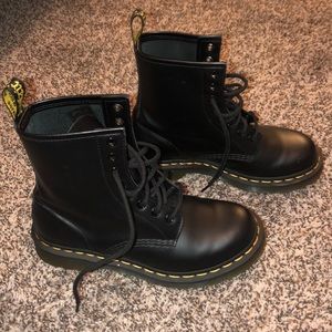 Dr. Martens Women’s 1460 Smooth Black Boots